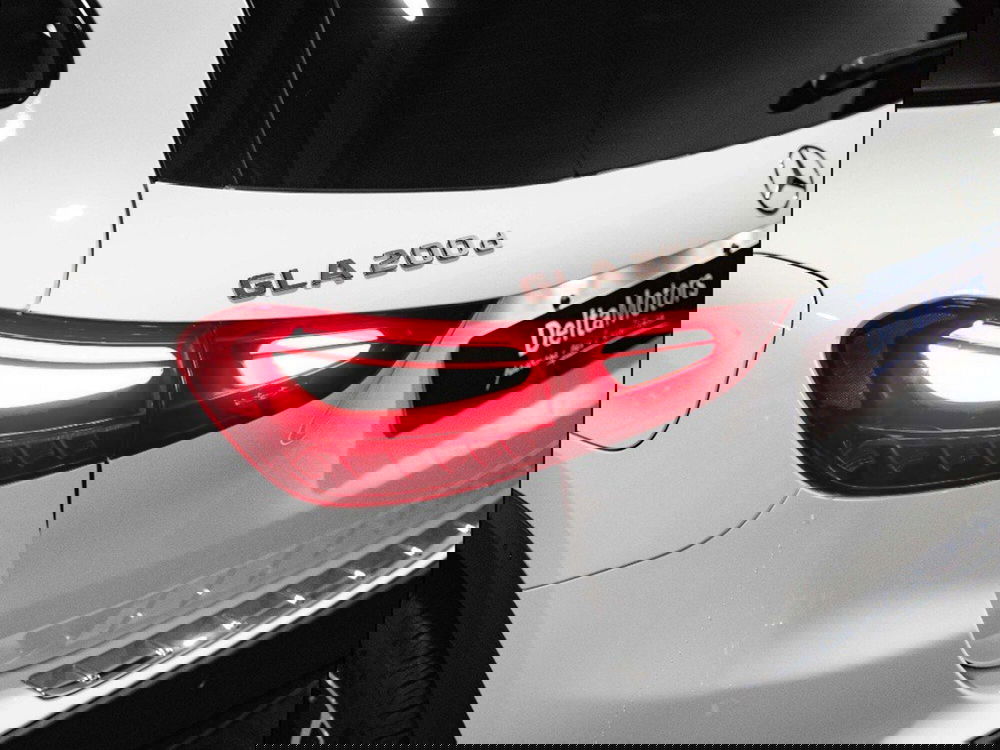 Mercedes-Benz GLA SUV nuova a Ancona (8)