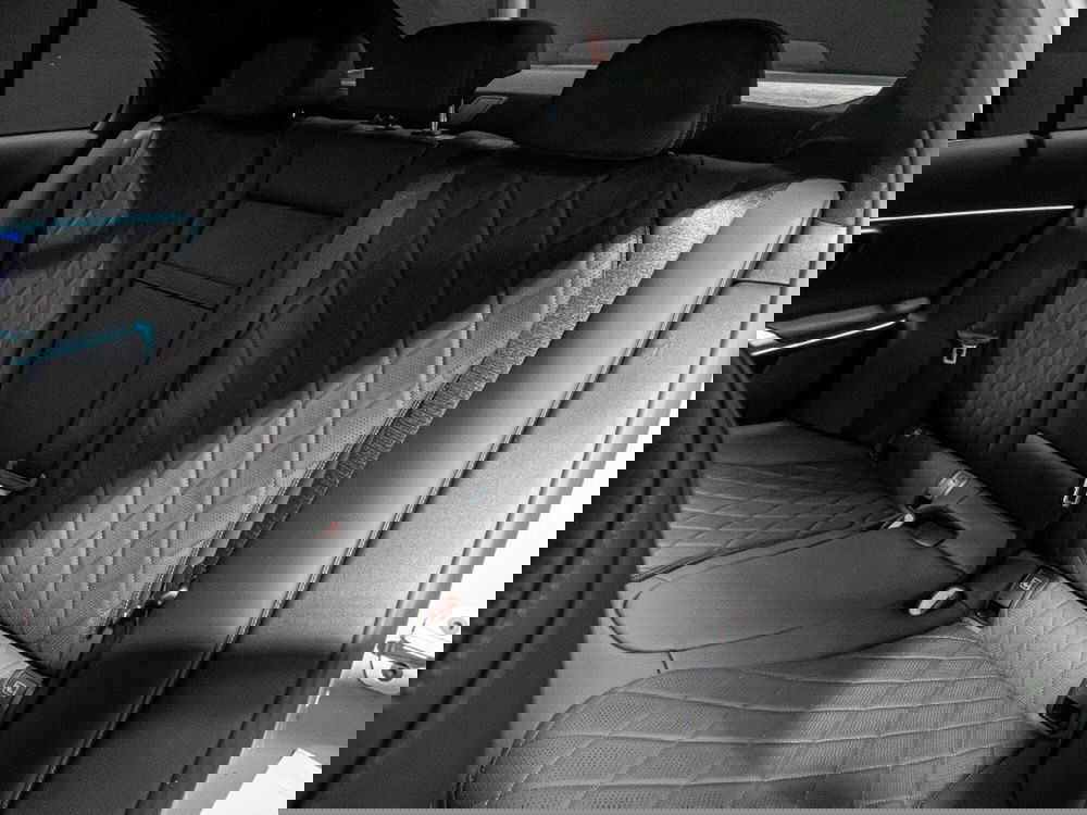 Mercedes-Benz Classe E nuova a Ancona (14)