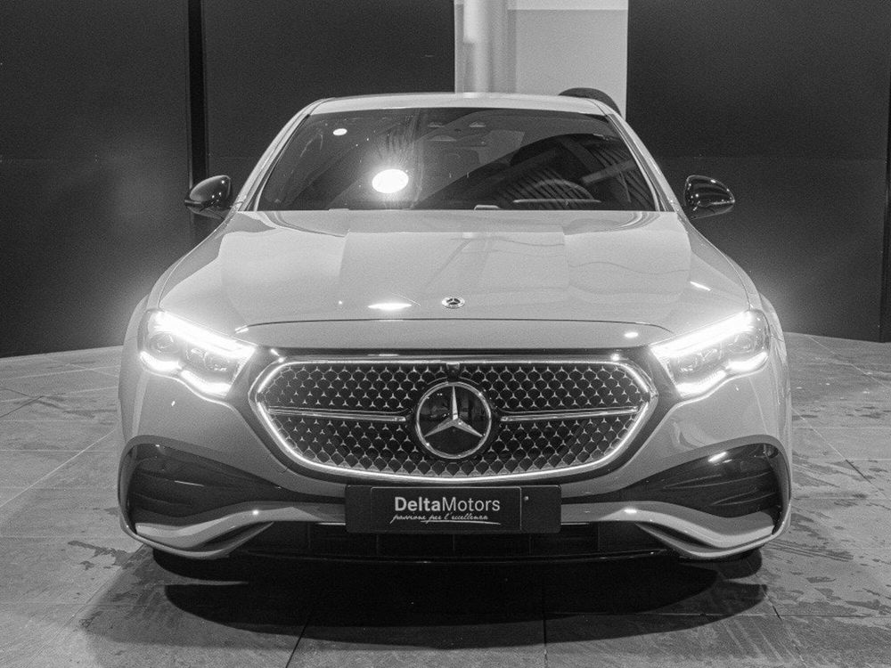 Mercedes-Benz Classe E nuova a Ancona (5)