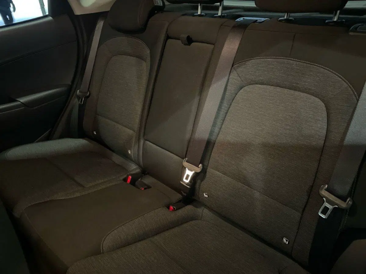 Hyundai Kona usata a Ancona (13)