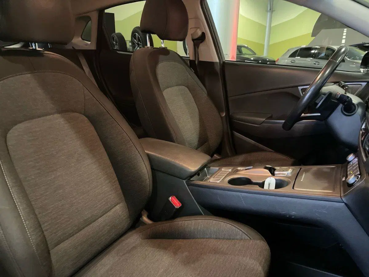 Hyundai Kona usata a Ancona (14)