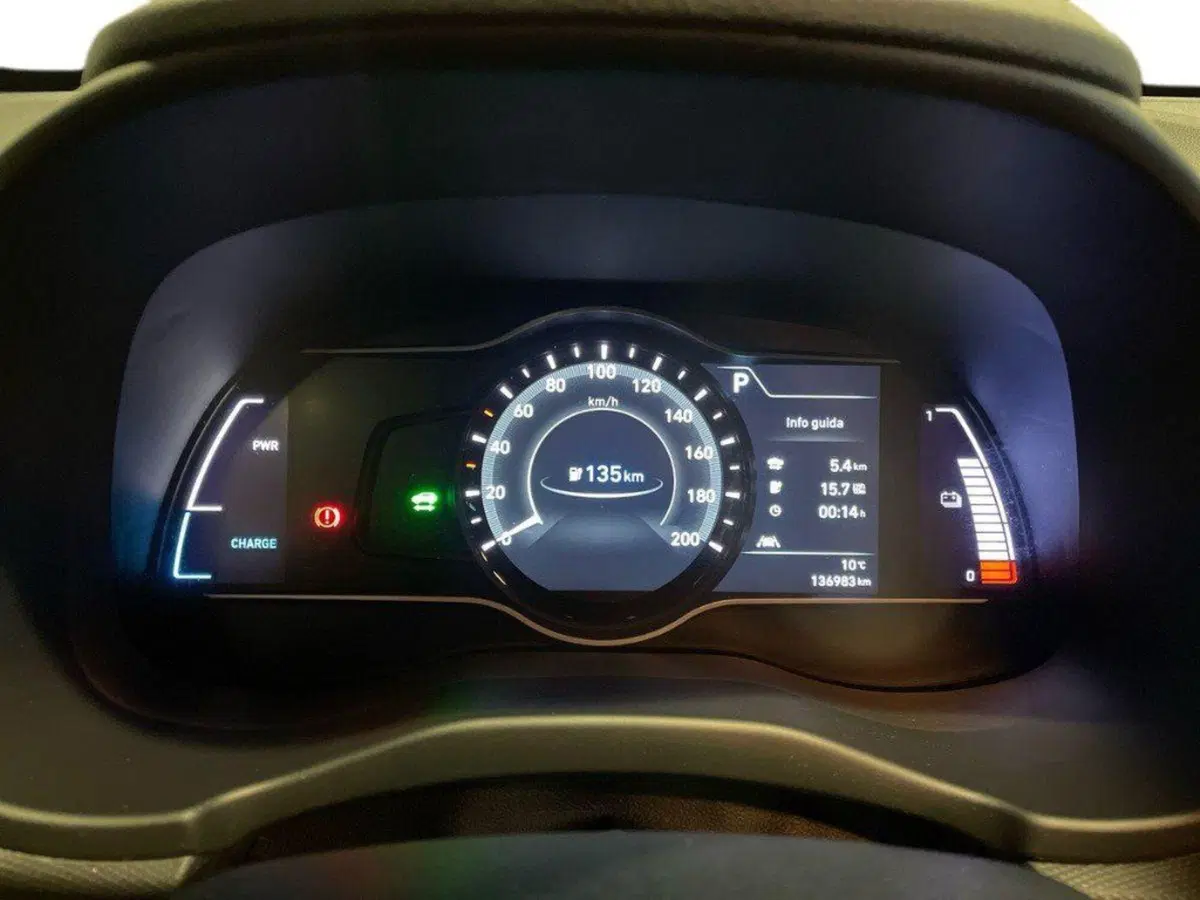 Hyundai Kona usata a Ancona (9)