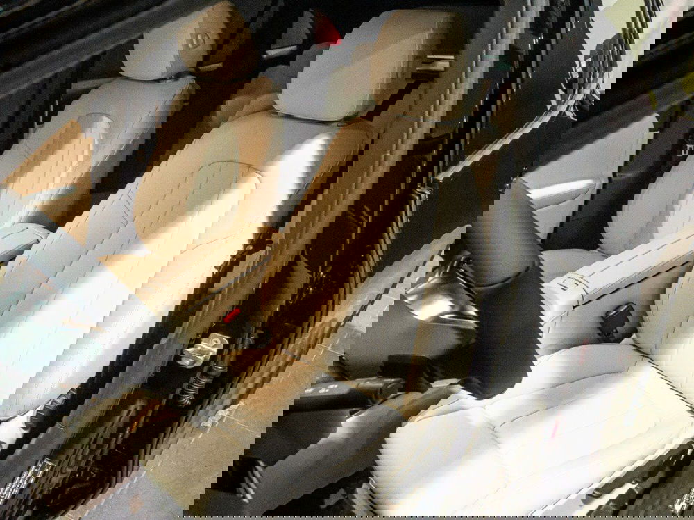 Mercedes-Benz GLA SUV nuova a Ancona (11)