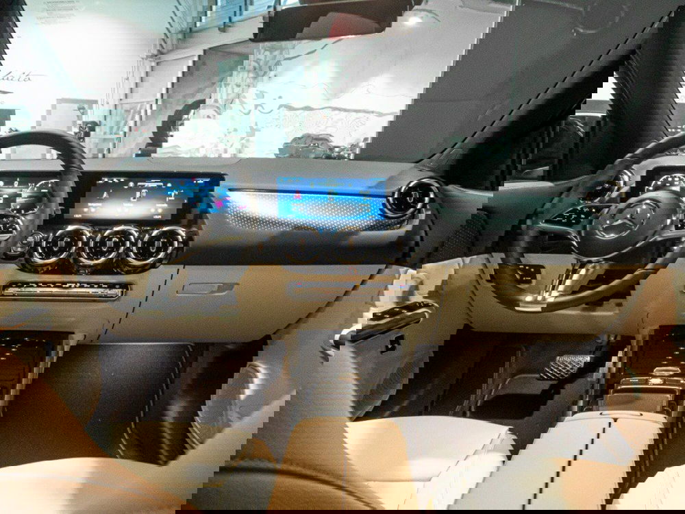 Mercedes-Benz GLA SUV nuova a Ancona (16)