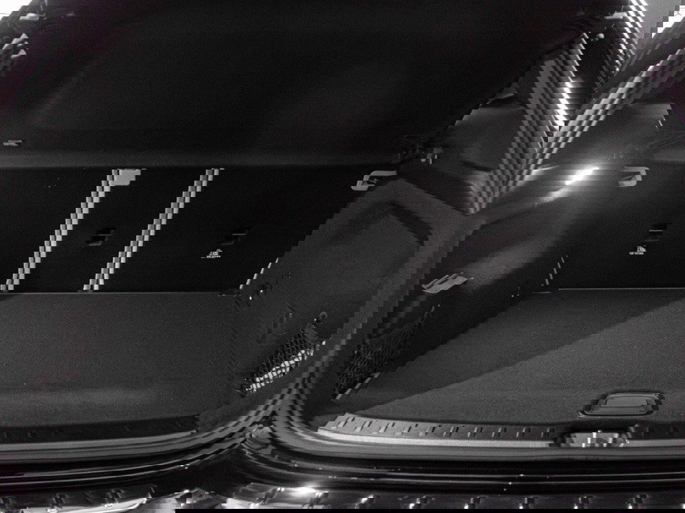 Mercedes-Benz GLA SUV nuova a Ancona (9)