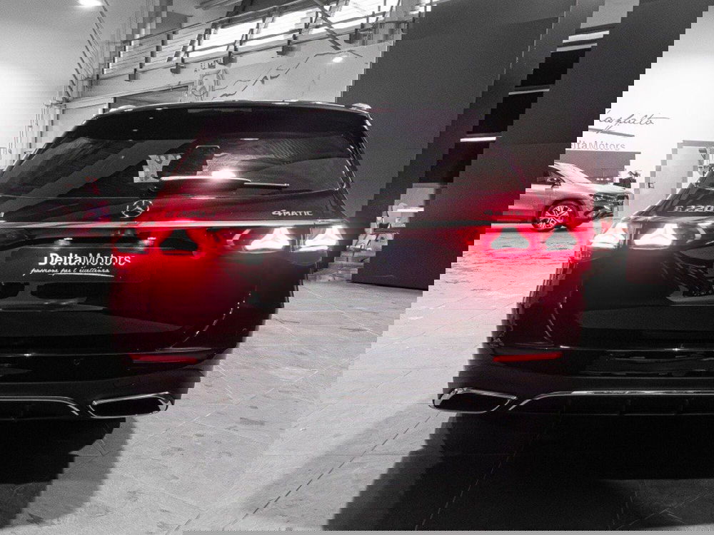 Mercedes-Benz Classe E Station Wagon nuova a Ancona (3)