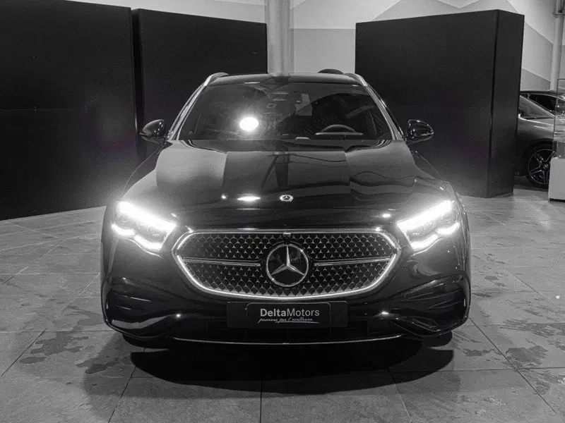 Mercedes-Benz Classe E Station Wagon nuova a Ancona (5)