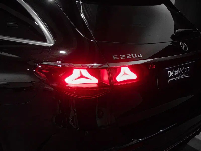 Mercedes-Benz Classe E Station Wagon nuova a Ancona (8)