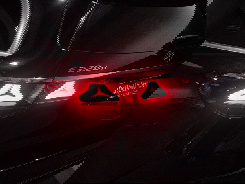 Mercedes-Benz Classe E Station Wagon nuova a Ancona (8)