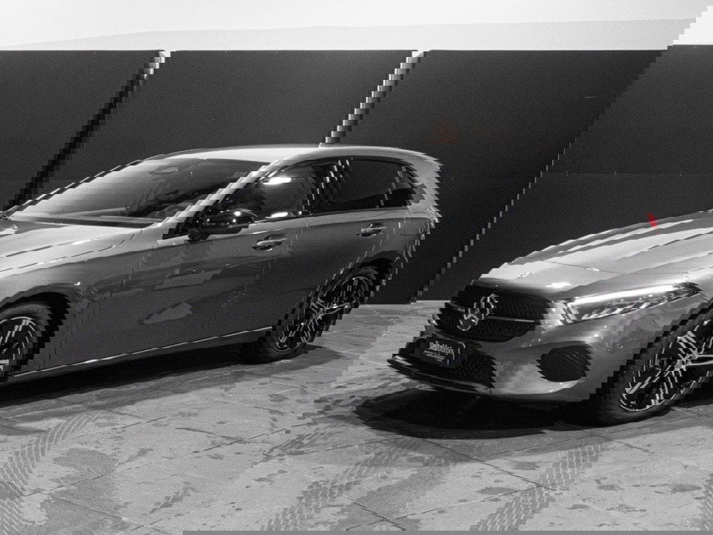 Mercedes-Benz Classe A Sedan nuova a Ancona