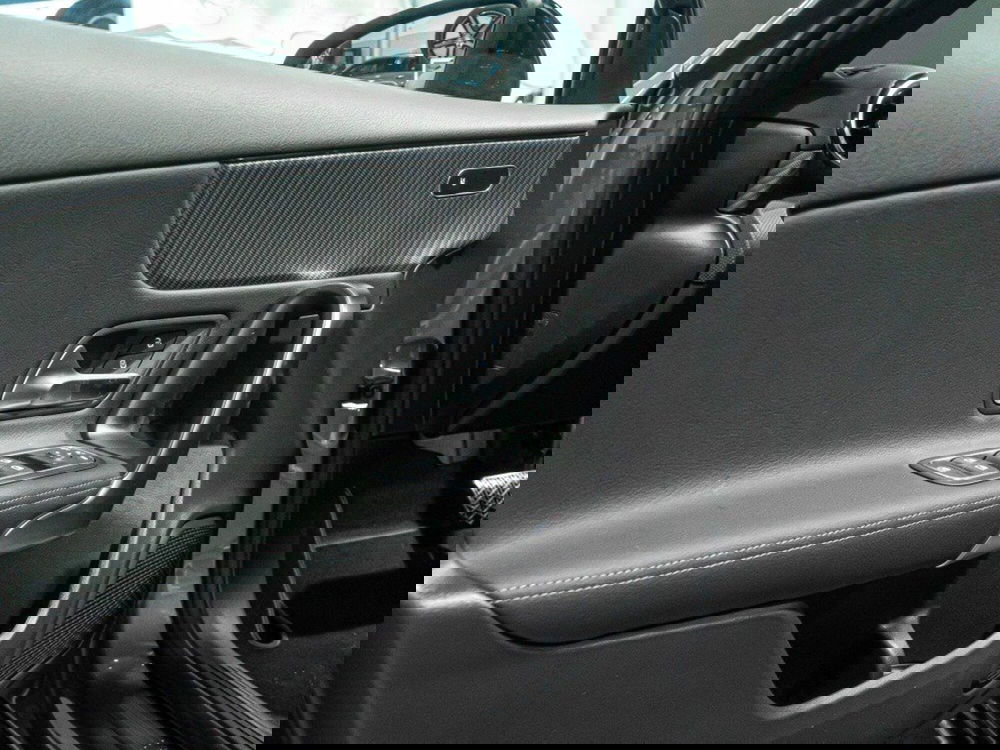 Mercedes-Benz Classe A Sedan nuova a Ancona (10)