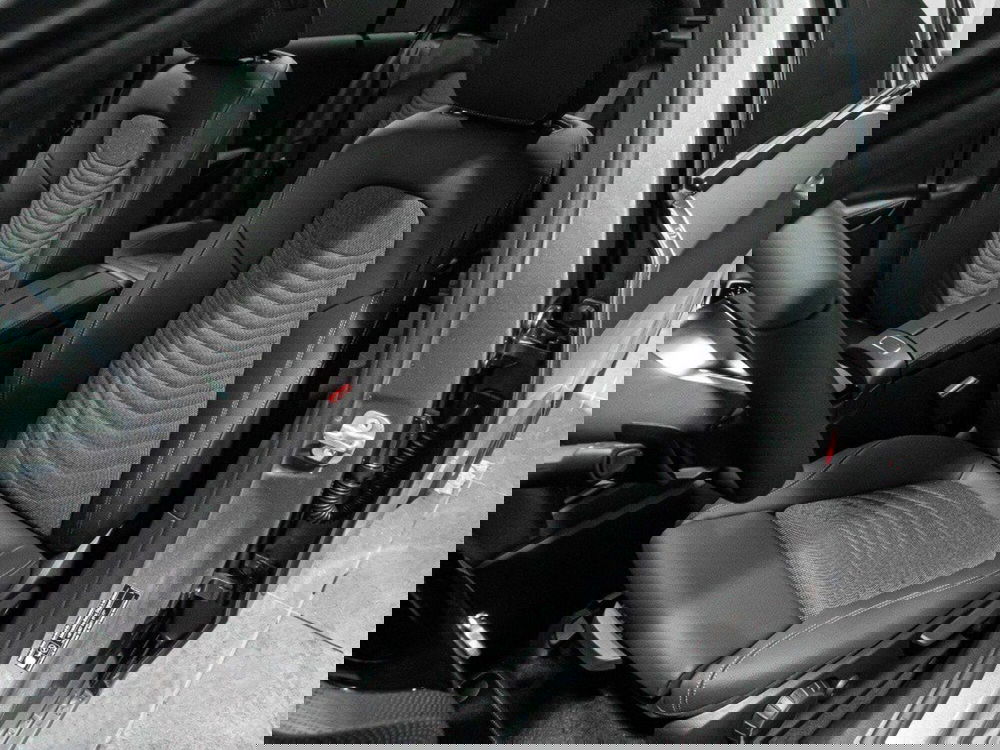 Mercedes-Benz Classe A Sedan nuova a Ancona (12)