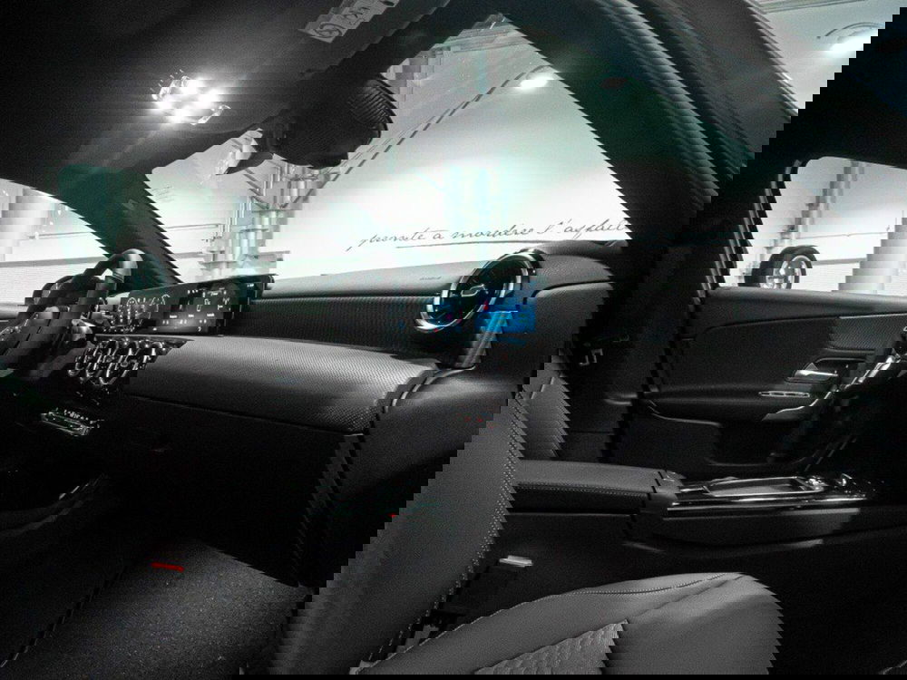 Mercedes-Benz Classe A Sedan nuova a Ancona (17)