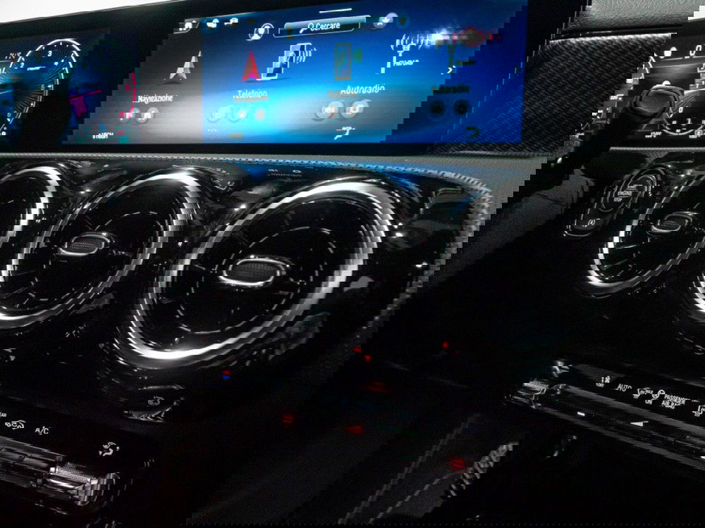 Mercedes-Benz Classe A Sedan nuova a Ancona (19)