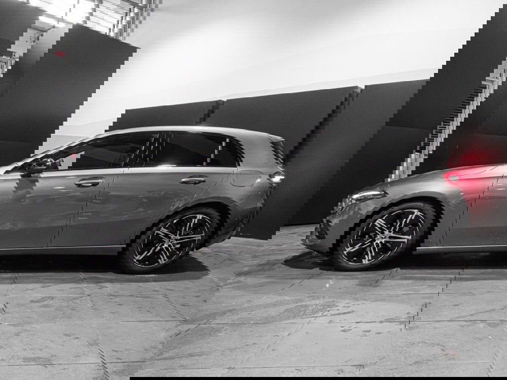 Mercedes-Benz Classe A Sedan nuova a Ancona (2)