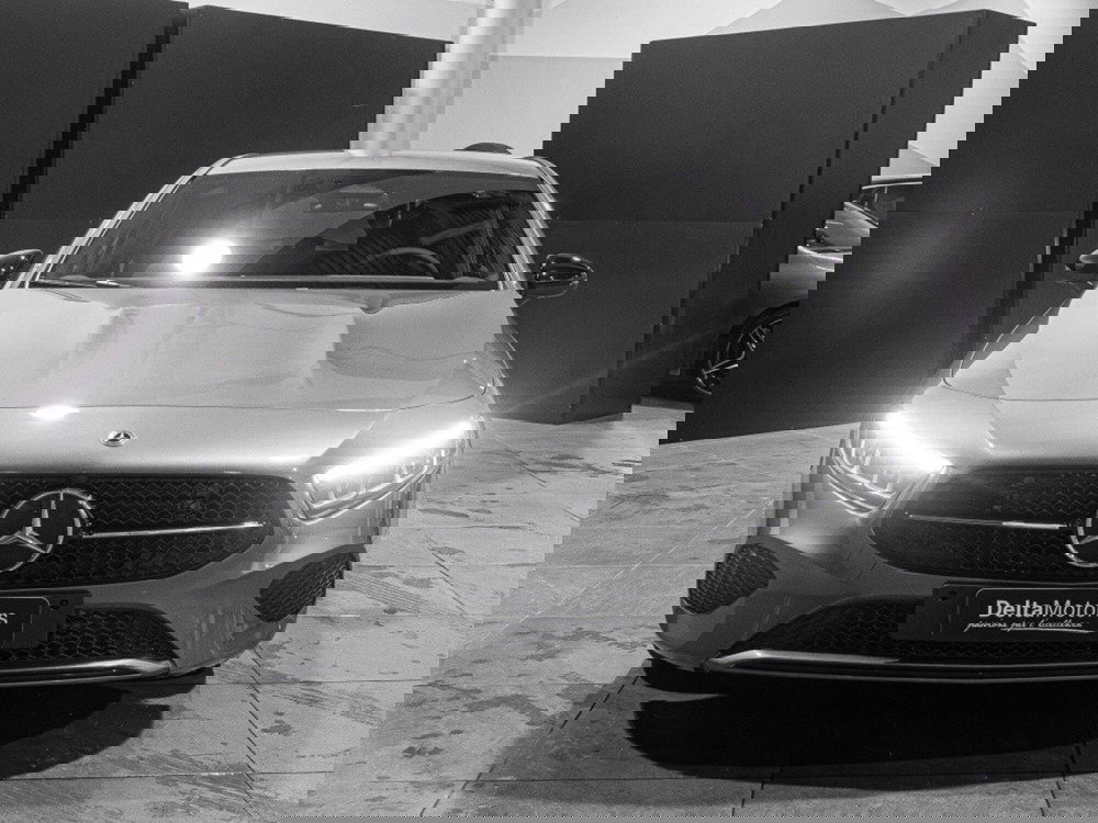 Mercedes-Benz Classe A Sedan nuova a Ancona (5)