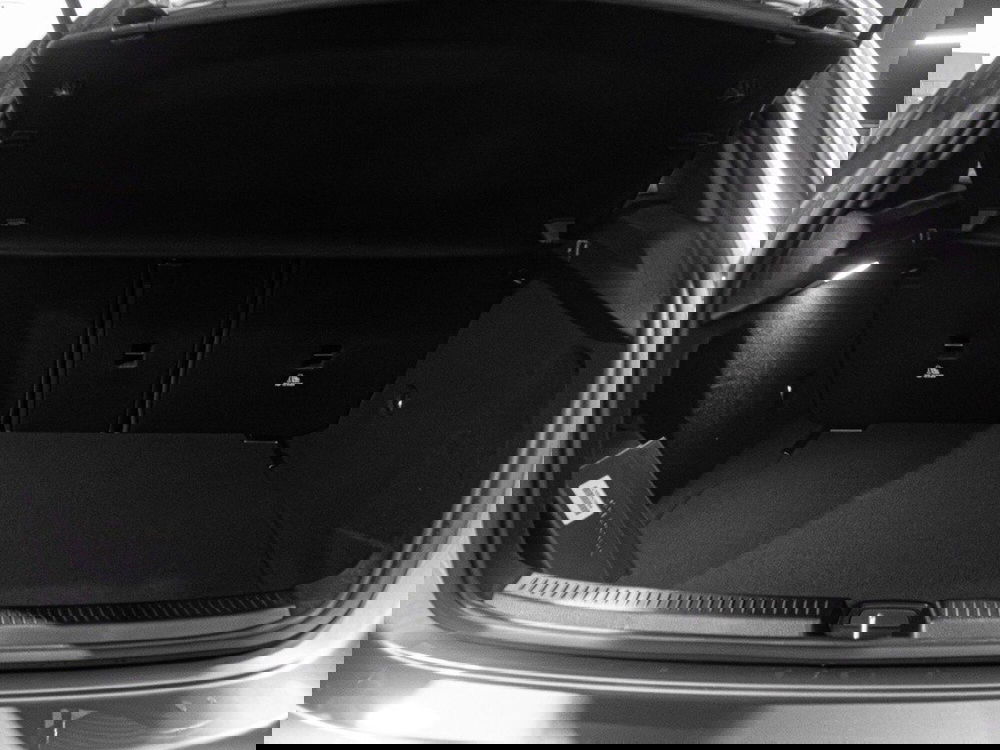 Mercedes-Benz Classe A Sedan nuova a Ancona (9)