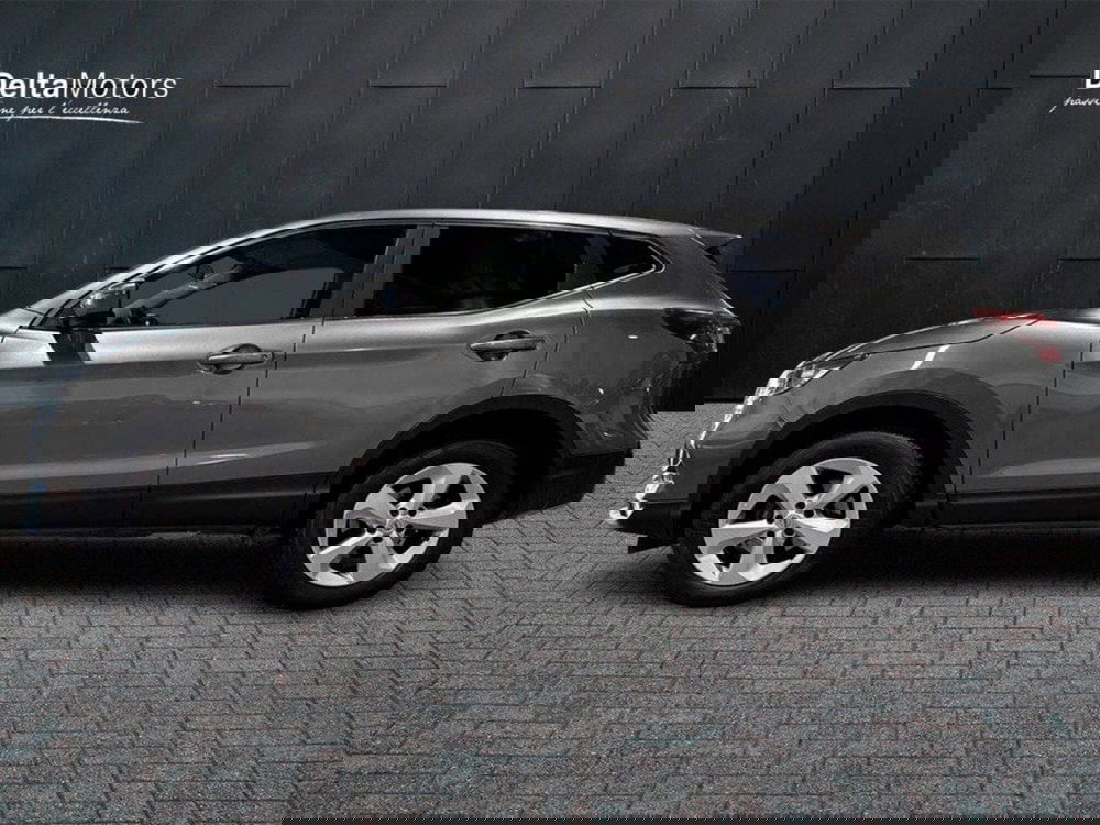 Nissan Qashqai usata a Ancona (2)