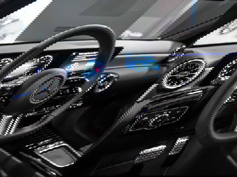 Mercedes-Benz Classe A Sedan nuova a Ancona (17)