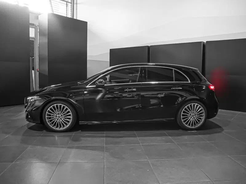 Mercedes-Benz Classe A Sedan nuova a Ancona (2)