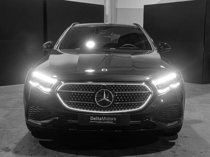 Mercedes-Benz Classe E Station Wagon nuova a Ancona (5)
