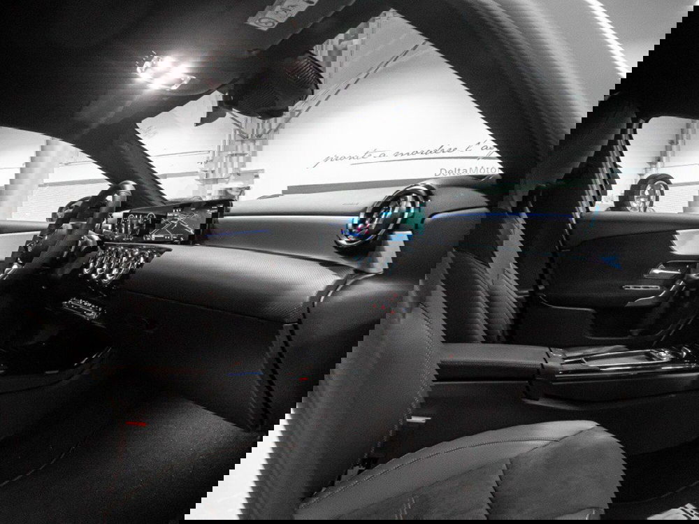 Mercedes-Benz Classe A Sedan nuova a Ancona (17)