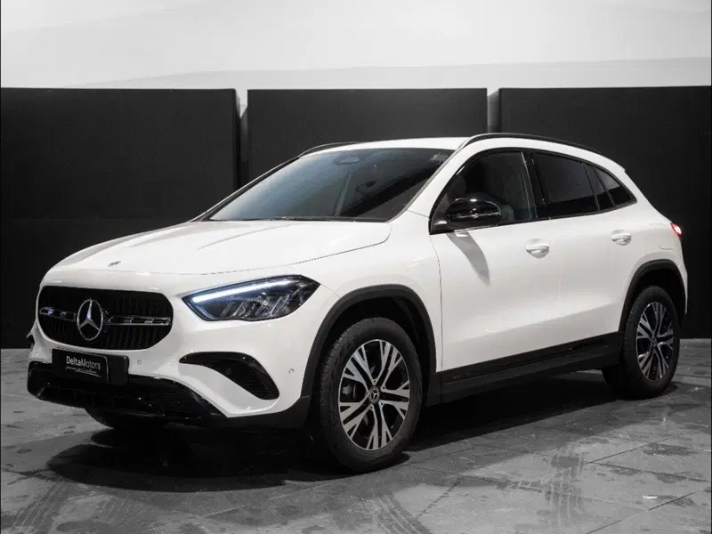 Mercedes-Benz GLA SUV nuova a Ancona