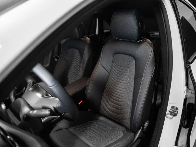 Mercedes-Benz GLA SUV nuova a Ancona (11)