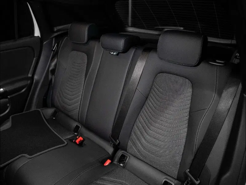 Mercedes-Benz GLA SUV nuova a Ancona (12)