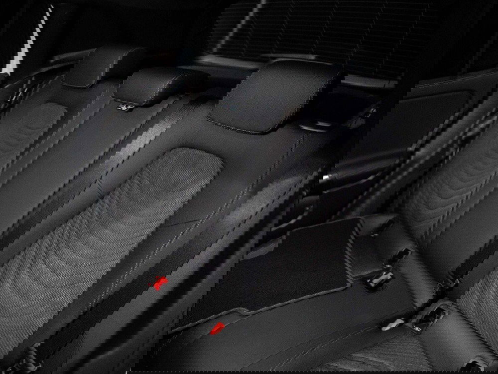 Mercedes-Benz GLA SUV nuova a Ancona (12)