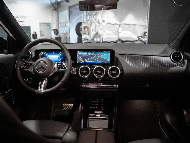 Mercedes-Benz GLA SUV nuova a Ancona (14)