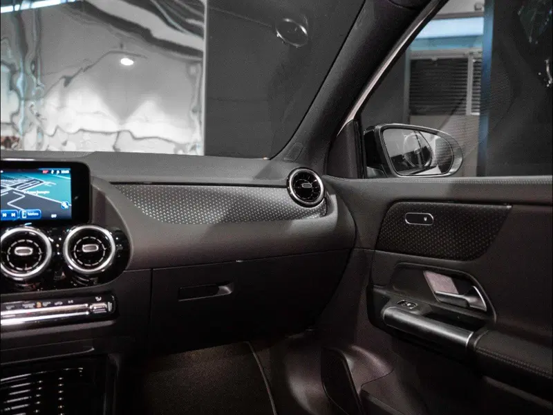 Mercedes-Benz GLA SUV nuova a Ancona (16)
