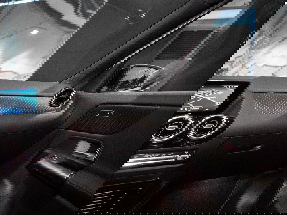 Mercedes-Benz GLA SUV nuova a Ancona (16)