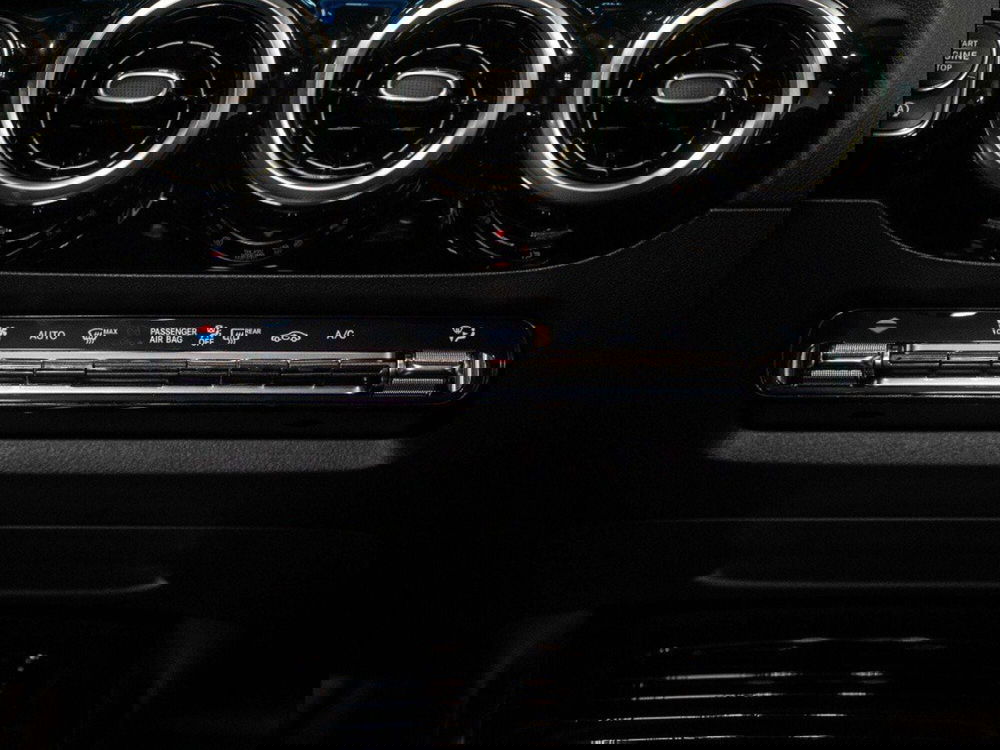 Mercedes-Benz GLA SUV nuova a Ancona (17)