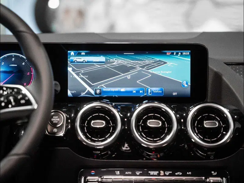 Mercedes-Benz GLA SUV nuova a Ancona (19)