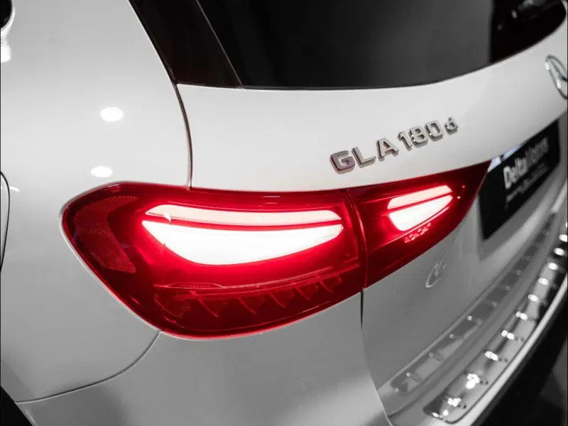 Mercedes-Benz GLA SUV nuova a Ancona (8)
