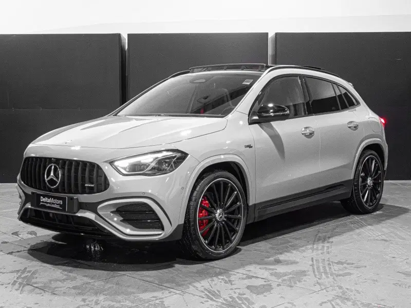 Mercedes-Benz GLA SUV nuova a Ancona