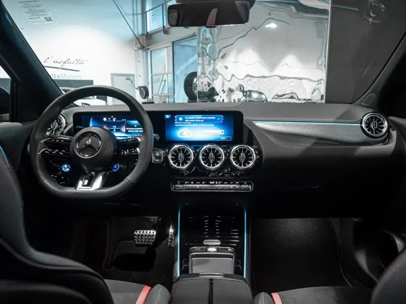Mercedes-Benz GLA SUV nuova a Ancona (17)