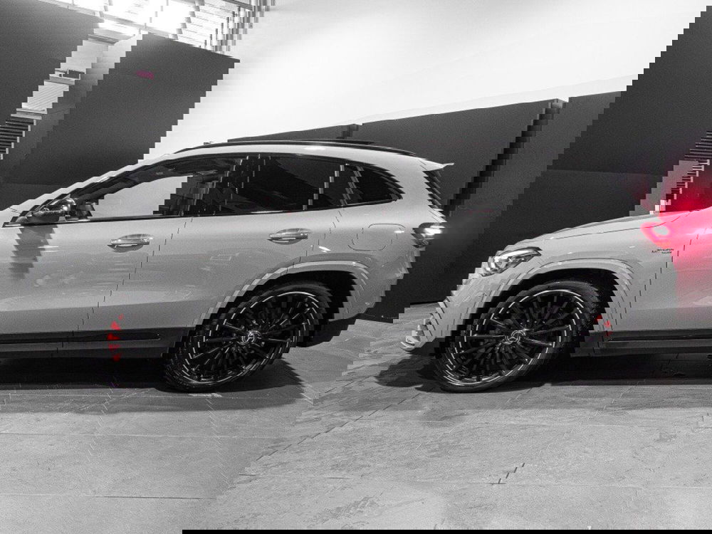 Mercedes-Benz GLA SUV nuova a Ancona (2)