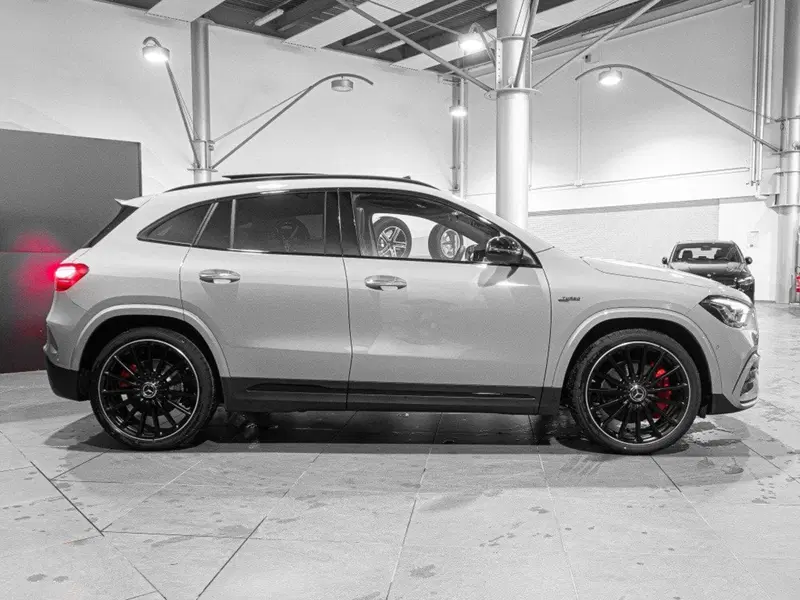 Mercedes-Benz GLA SUV nuova a Ancona (4)