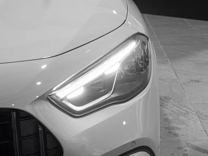 Mercedes-Benz GLA SUV nuova a Ancona (6)