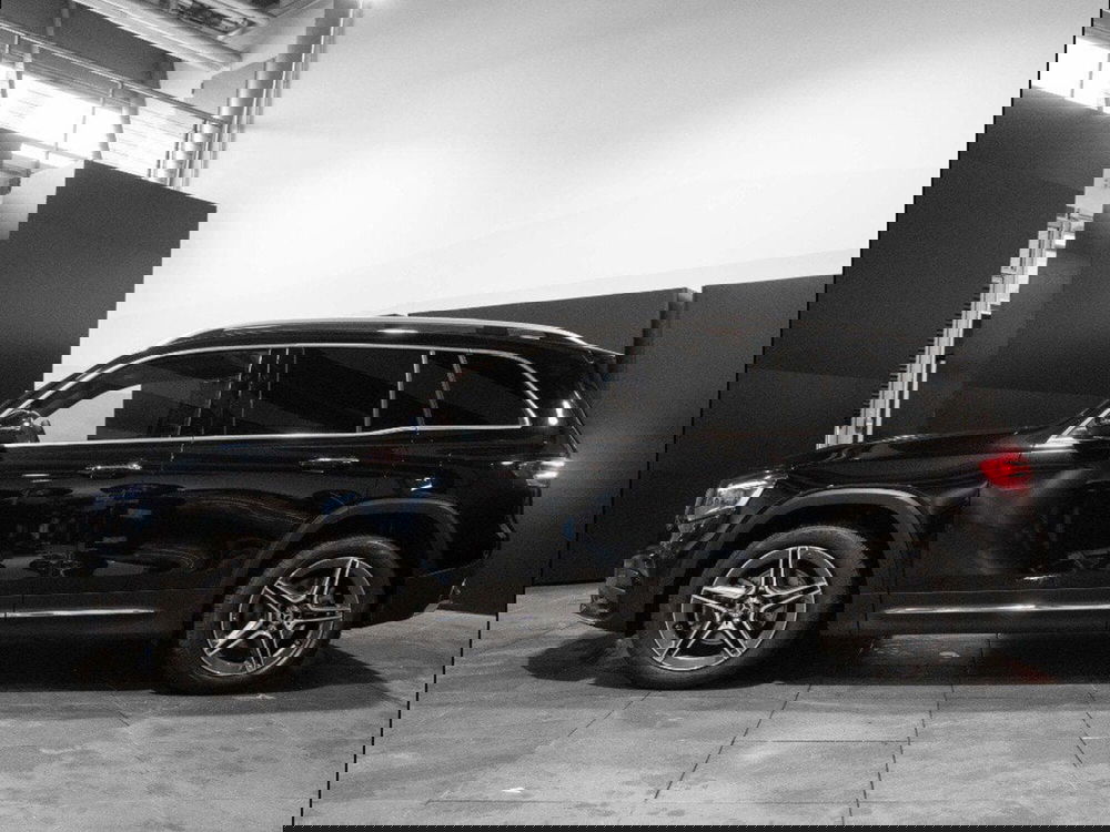 Mercedes-Benz GLB nuova a Ancona (2)