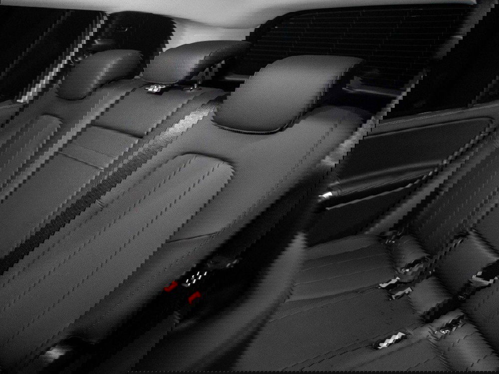 Mercedes-Benz GLB nuova a Ancona (12)