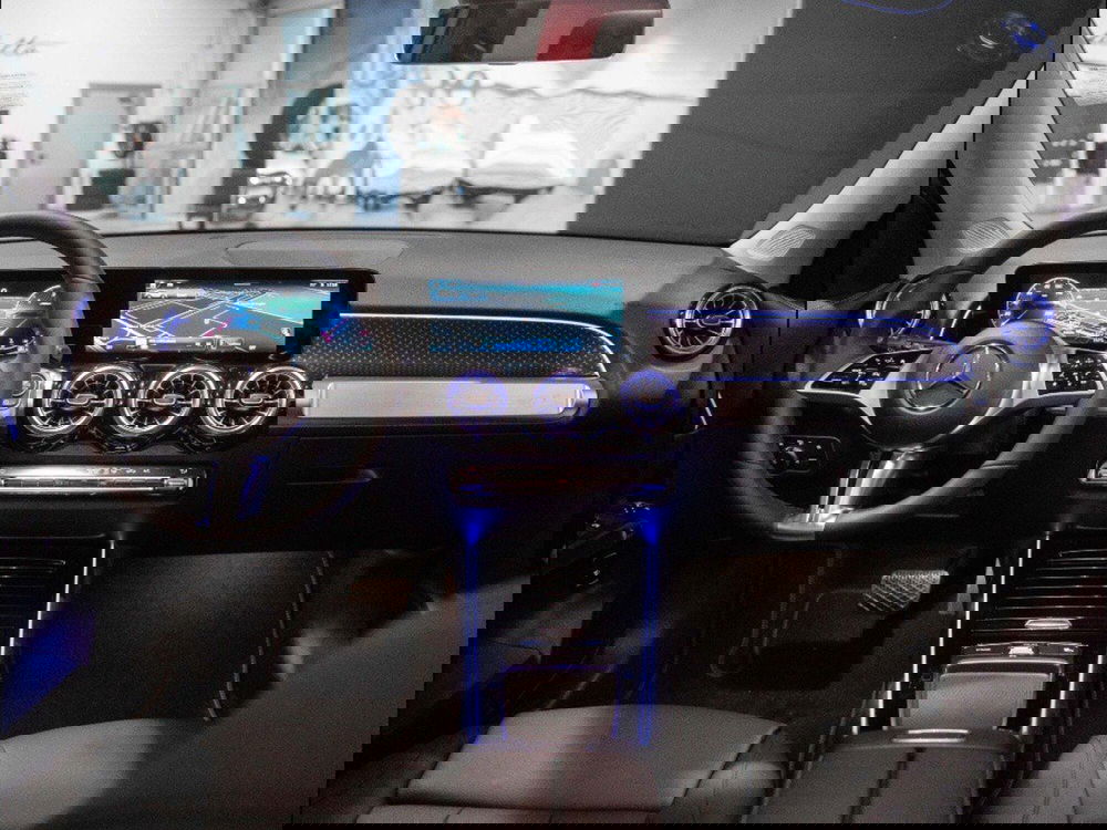 Mercedes-Benz GLB nuova a Ancona (14)