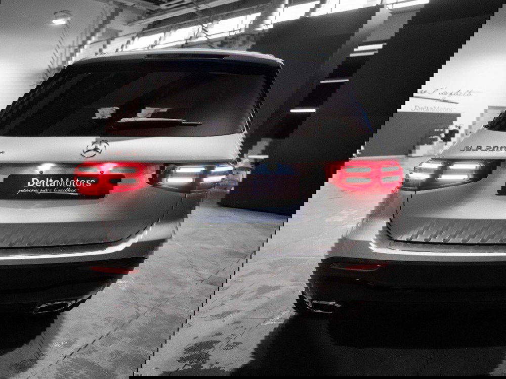 Mercedes-Benz GLB nuova a Ancona (3)