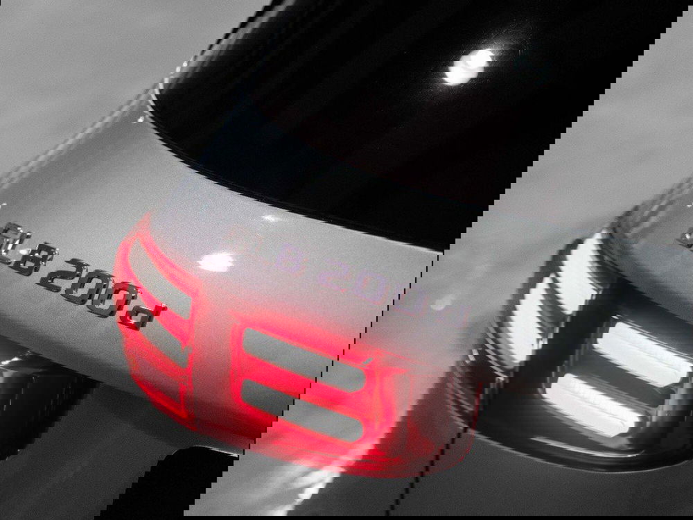 Mercedes-Benz GLB nuova a Ancona (9)