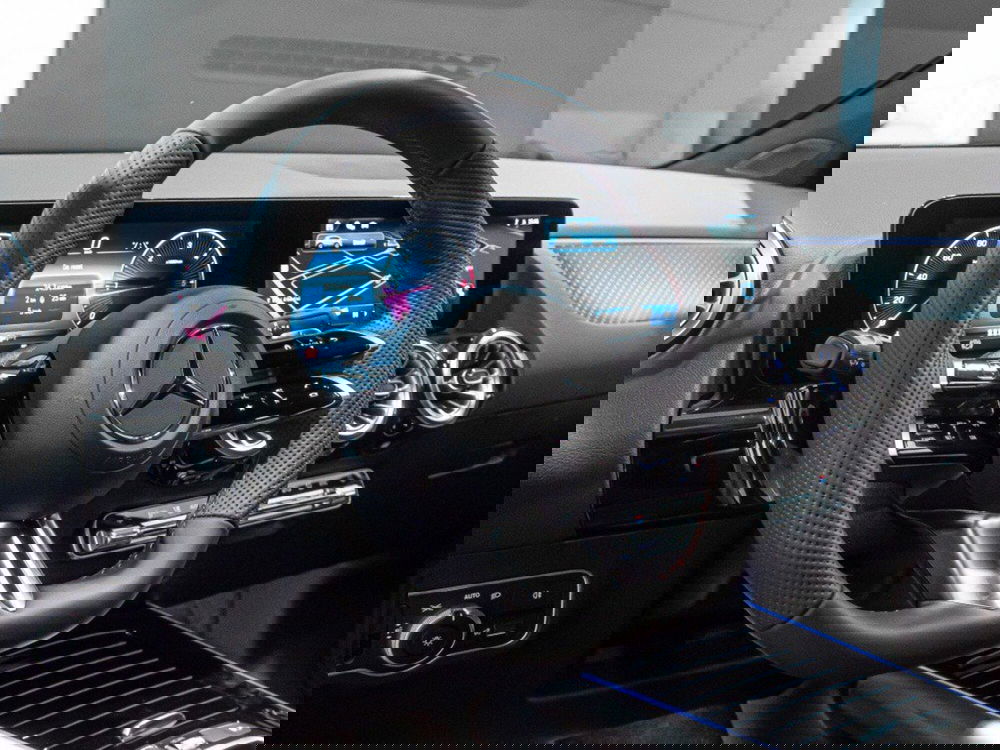 Mercedes-Benz GLA SUV nuova a Ancona (11)