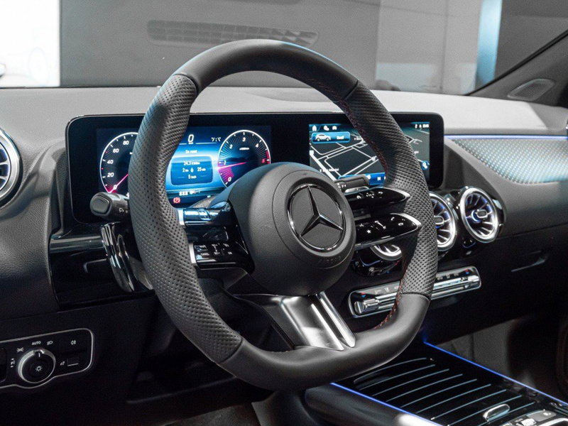 Mercedes-Benz GLA SUV nuova a Ancona (11)