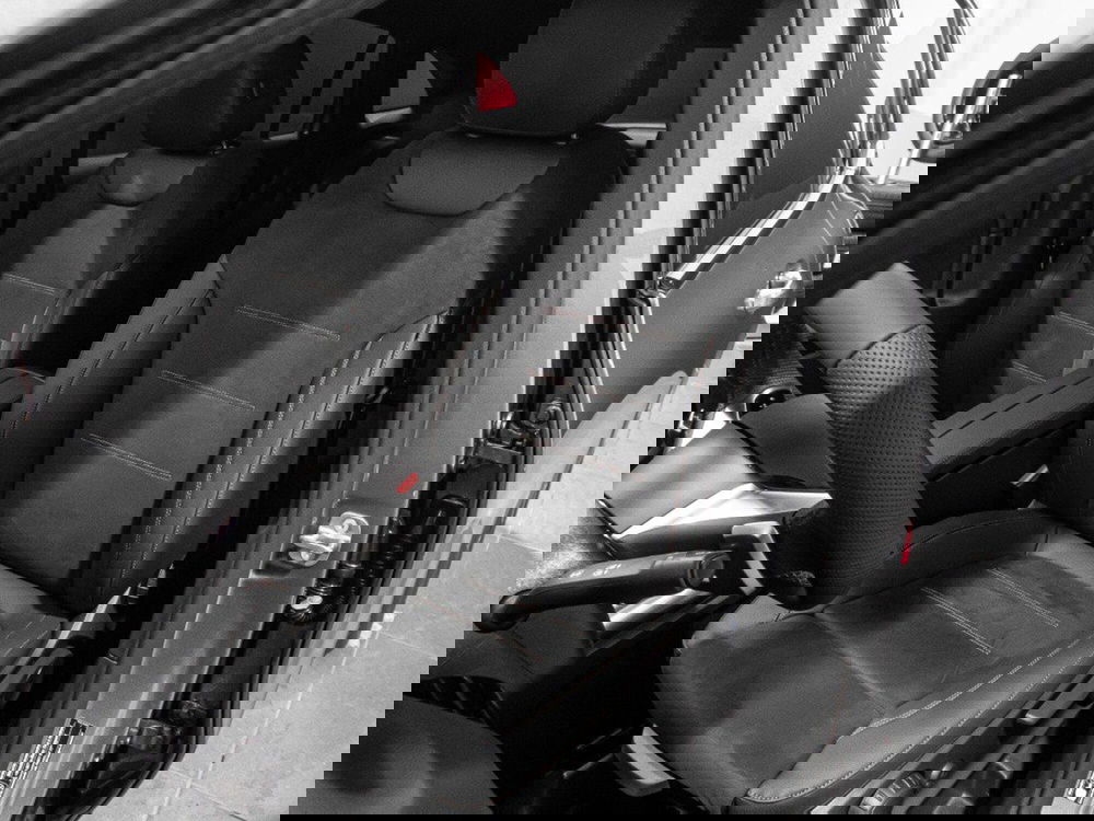 Mercedes-Benz GLA SUV nuova a Ancona (12)