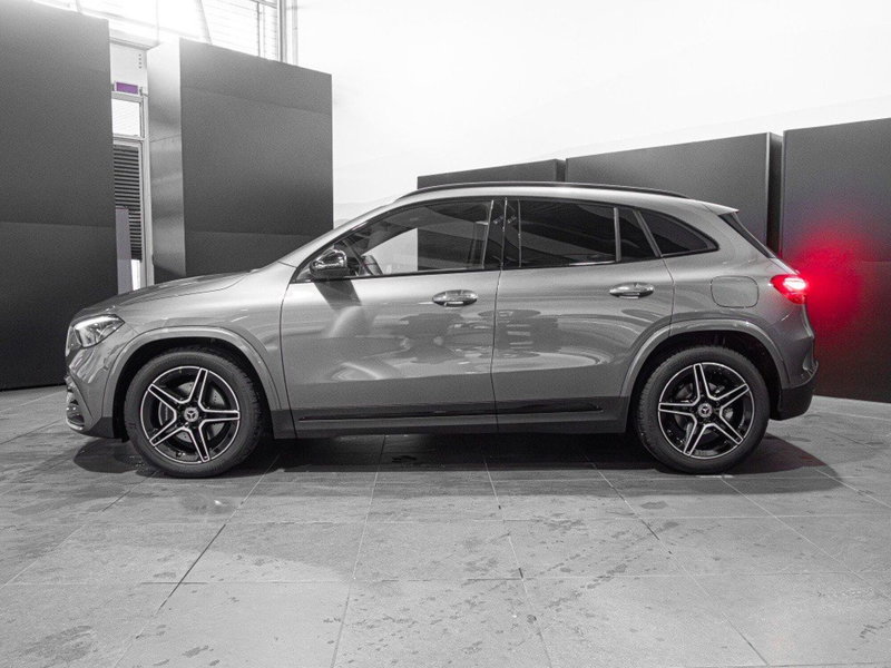 Mercedes-Benz GLA SUV nuova a Ancona (2)